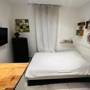 Appartement Cosy Au Coeur Panier, Marseille